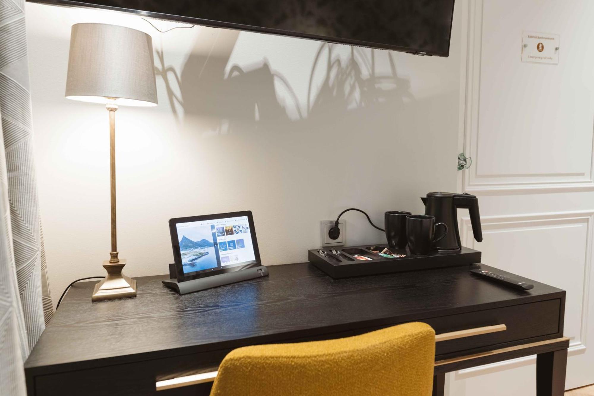 Hotel Bastian Helsinki Buitenkant foto